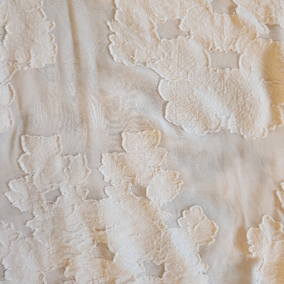 Light Pink Floral Wilfred Top - Picture 6 of 6